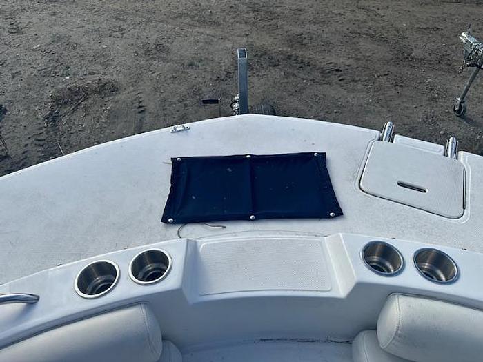 Used 2014 Hurricane SunDeck SD187 OB