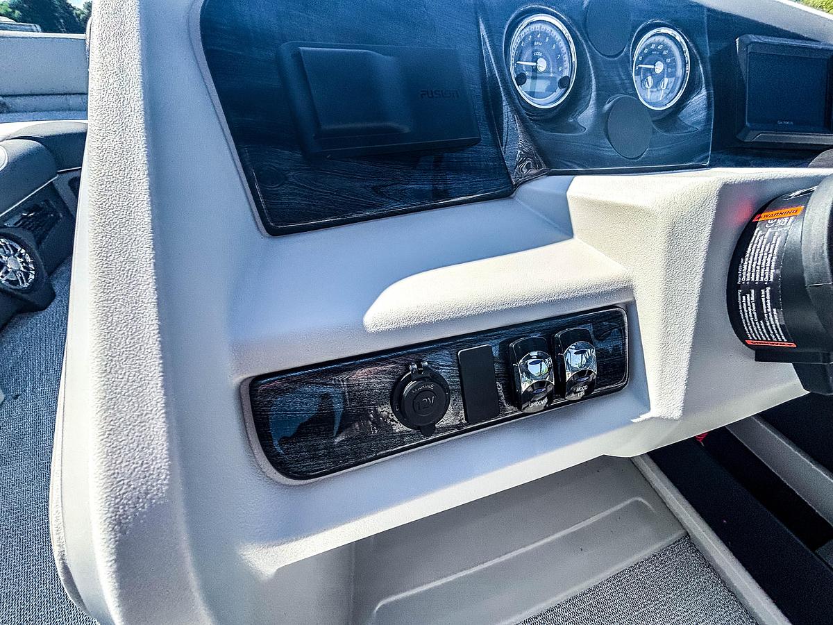 2026 Avalon 2385 LSZ ELITE TRITOON