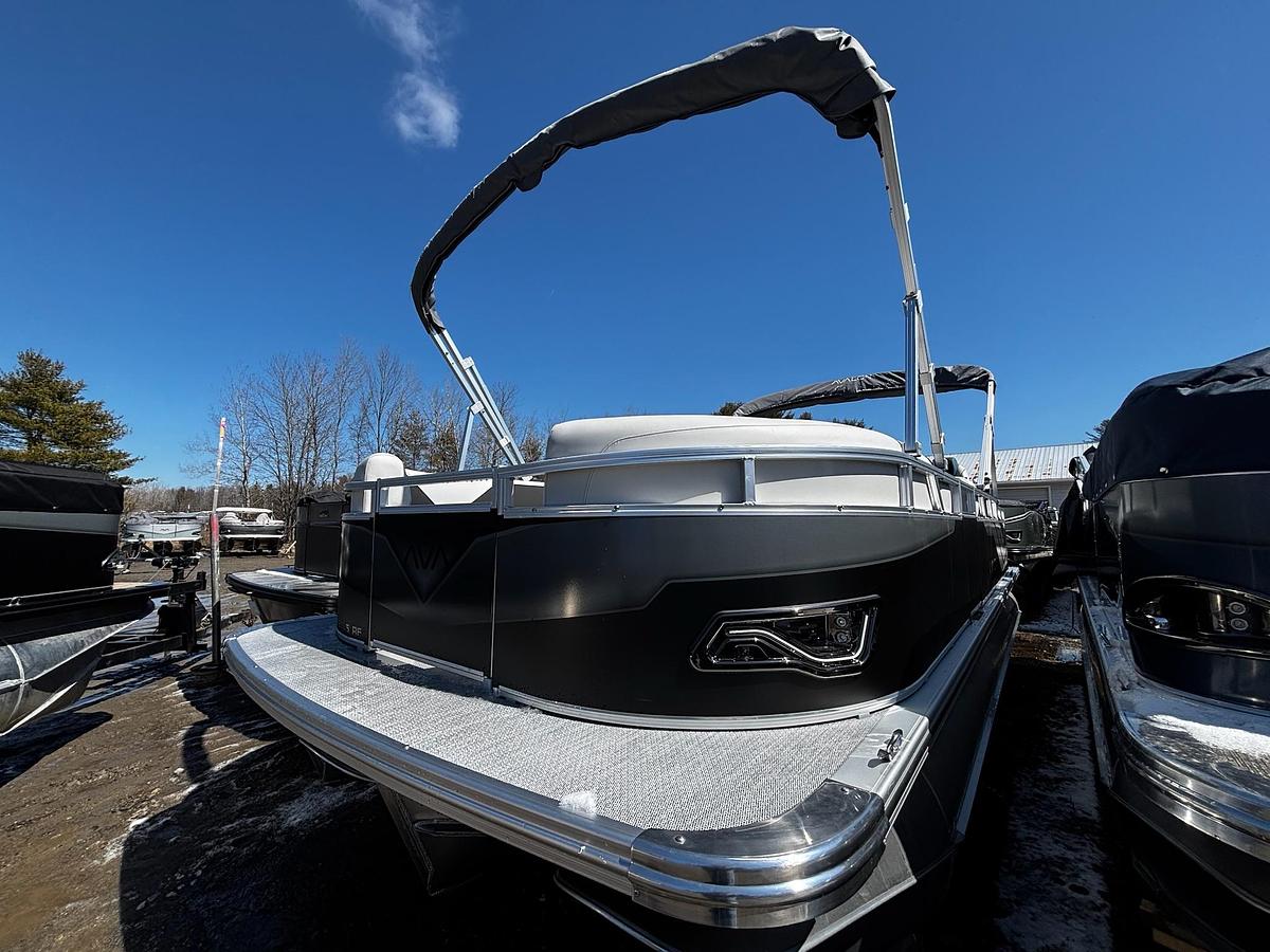 2026 Avalon 2185 VEN RF TRI