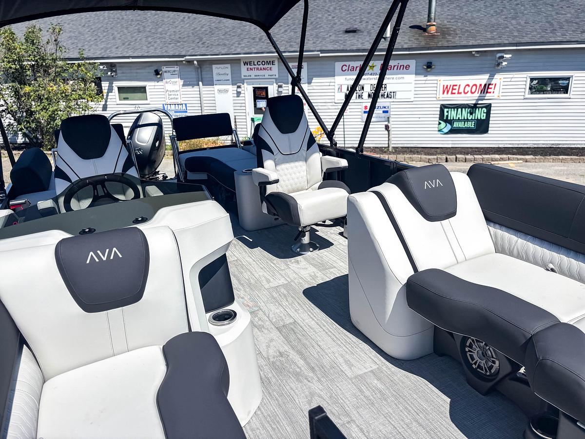 2026 Avalon 2385 LSZ QUAD LOUNGE SHIFT