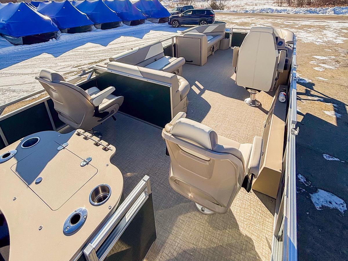 2026 Avalon 2380 Ven RF