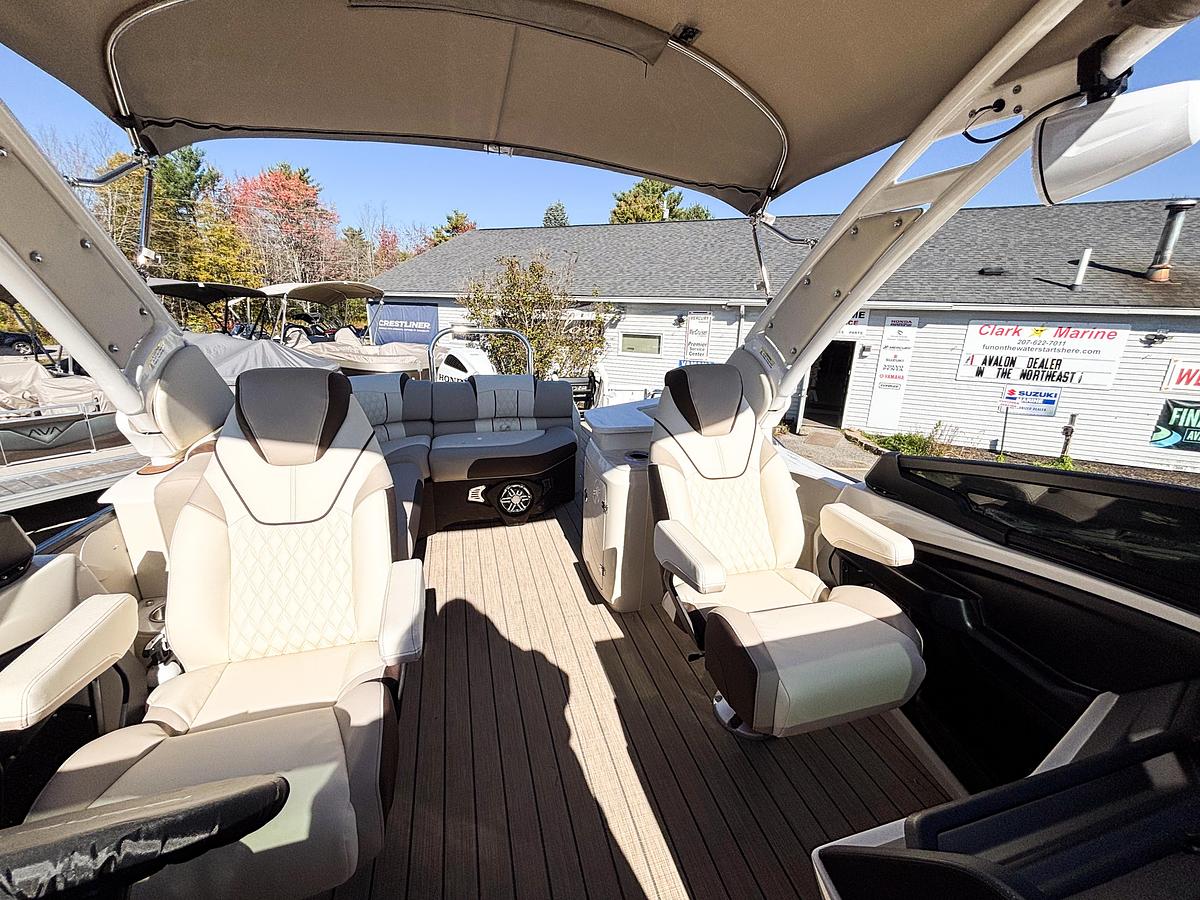 2026 Avalon 2585 Excalibur LTD ELITE WINDSHIELD HONDA BF250