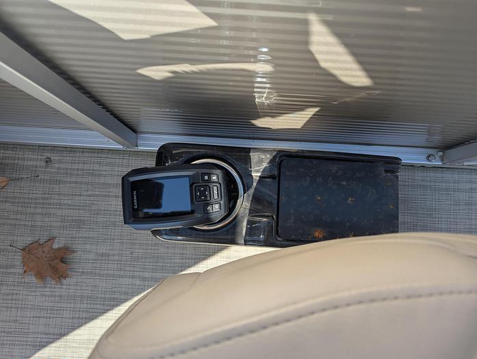 Used 2018 Avalon 2285 LSZ Cruise