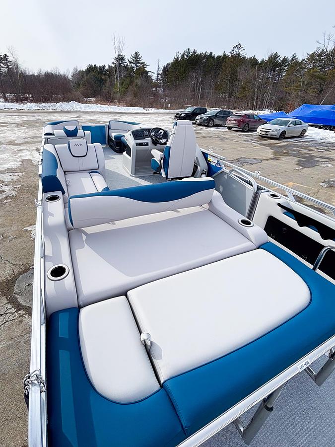 2026 Avalon 2385 LSZ VRB TRITOON