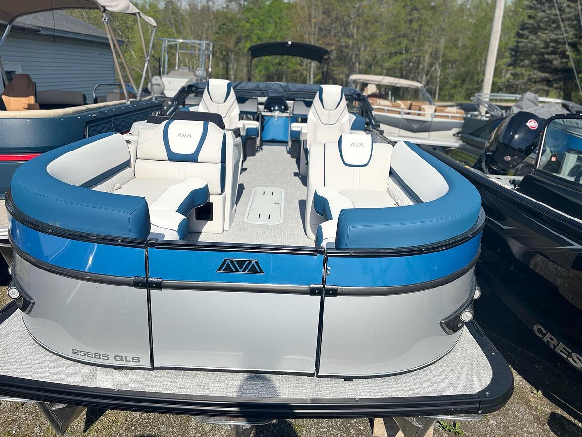 2026 Avalon 2385 CATALINA QLS TRITOON