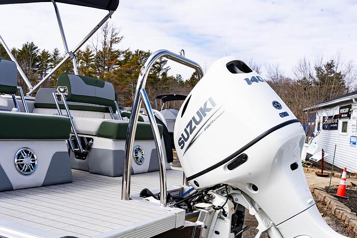 2025 Avalon 2385 Quad Lounger Shift