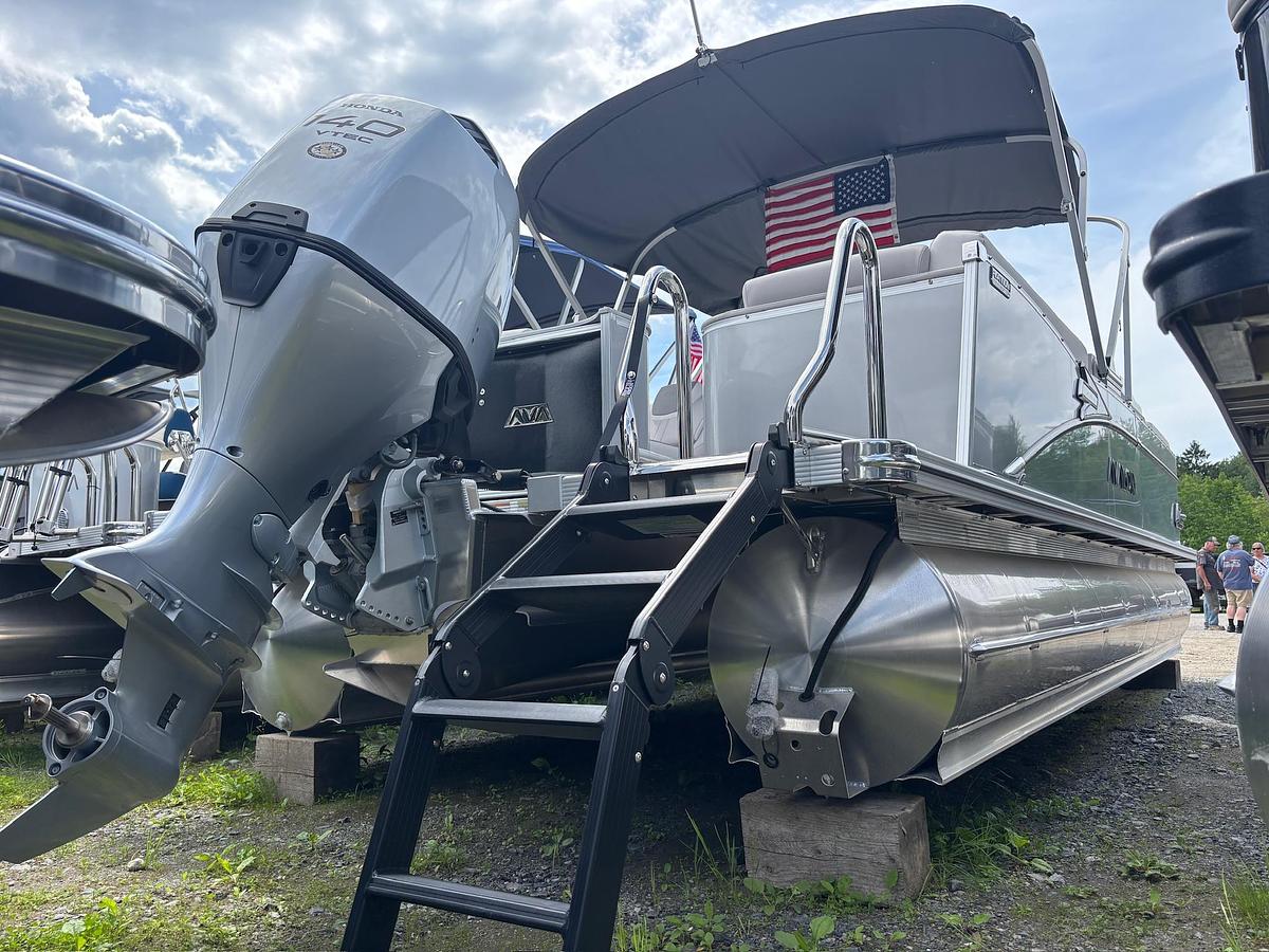 2026 Avalon 2385 CATALINA QL