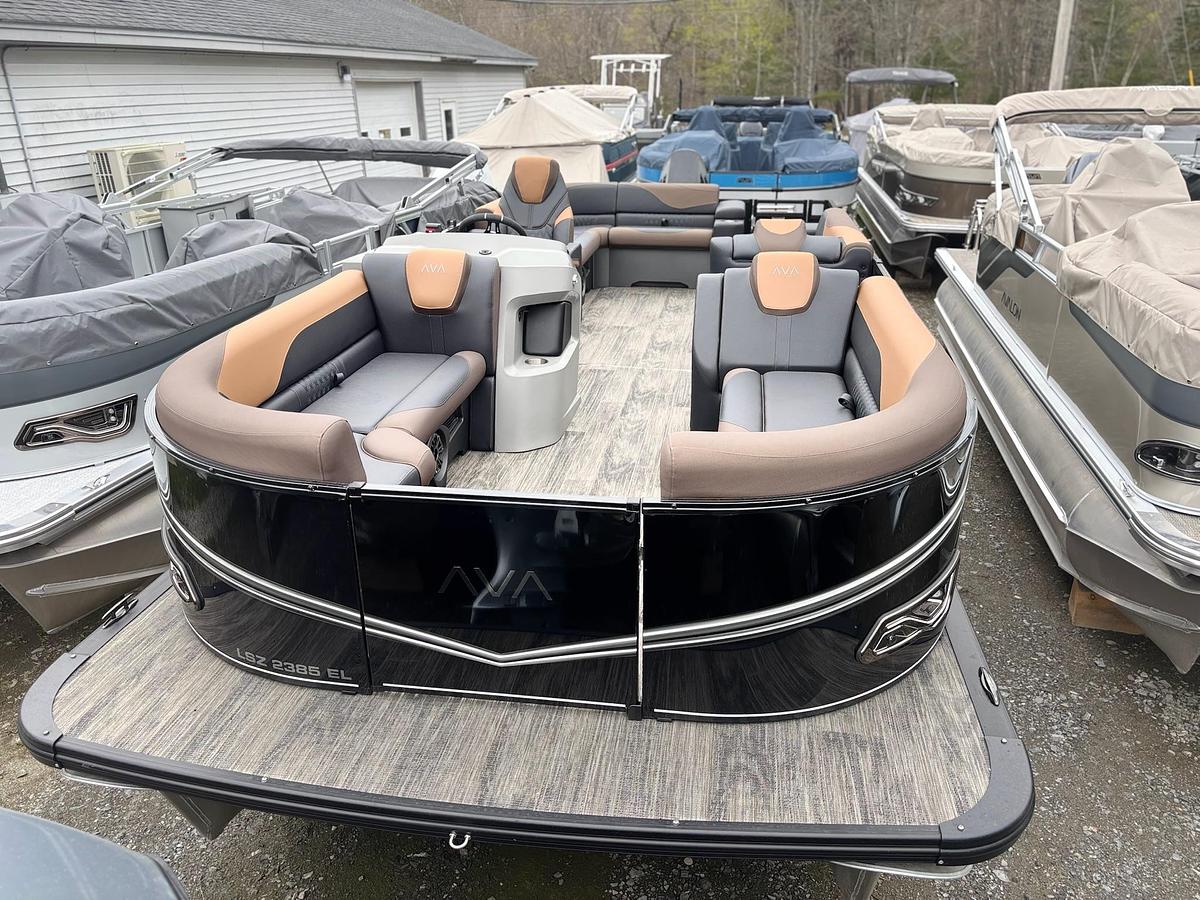 Used 2026 Avalon LSZ 23' Elite