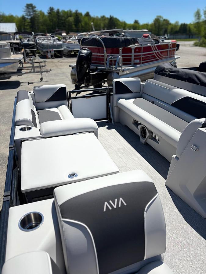 2026 Avalon 2180 VENTURE CRB