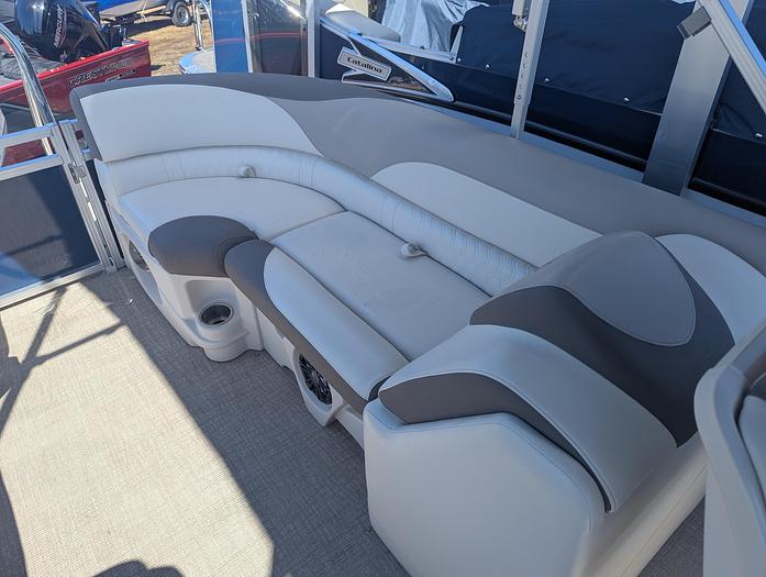 Used 2024 Avalon 2385 LSZ Quad Lounge