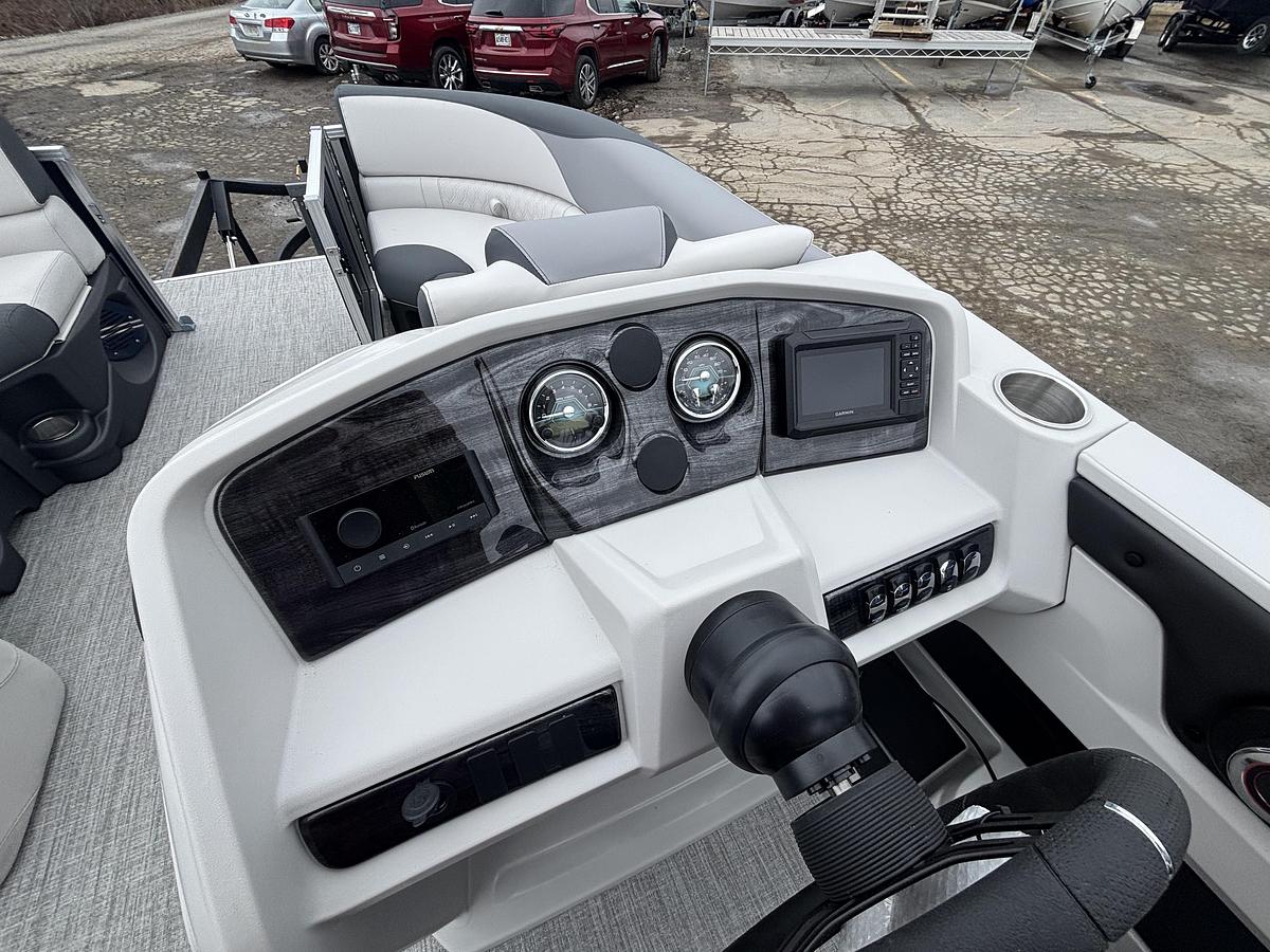 2026 Avalon 2385 LSZ QLS