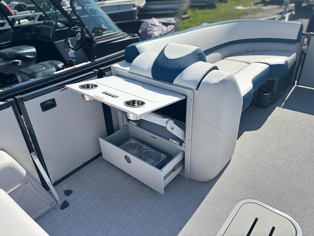 2026 Avalon 2385 CATALINA QLS TRITOON