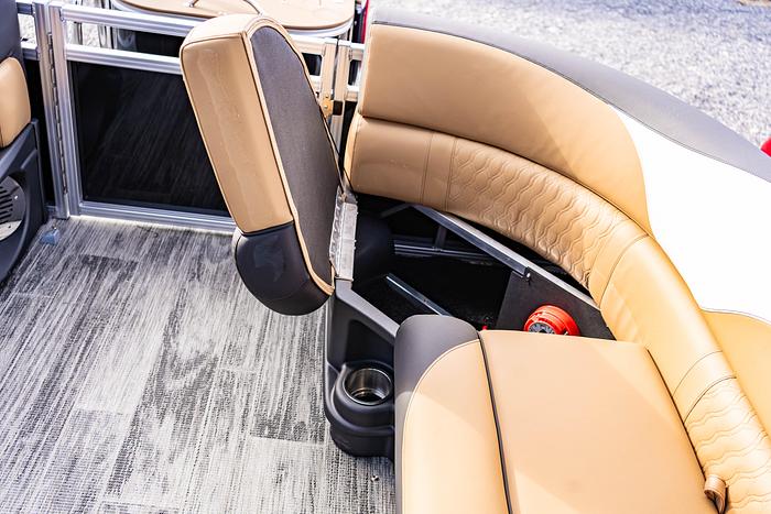 Avalon LSZ - 23' Quad Lounge