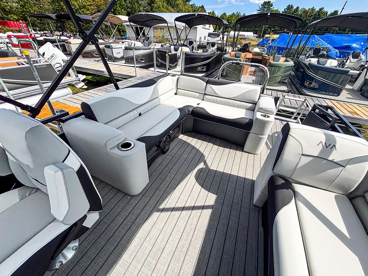 2026 Avalon 2585 VENTURE 85 ELW