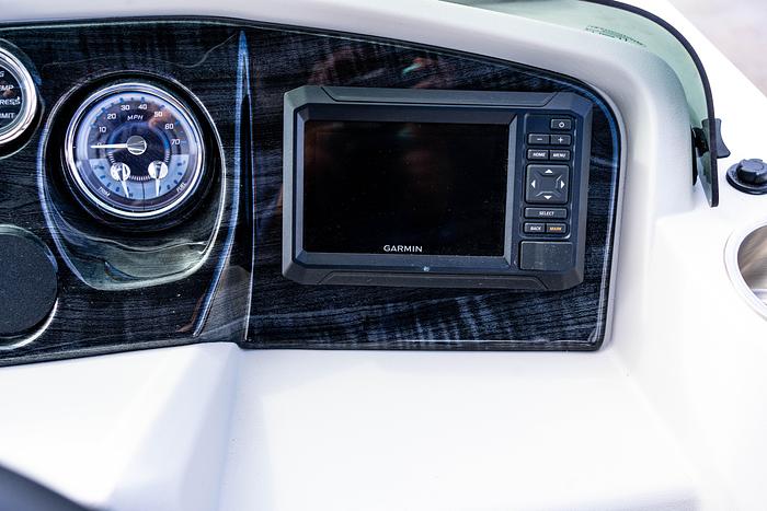 2025 Avalon 2385 Quad Lounger Shift