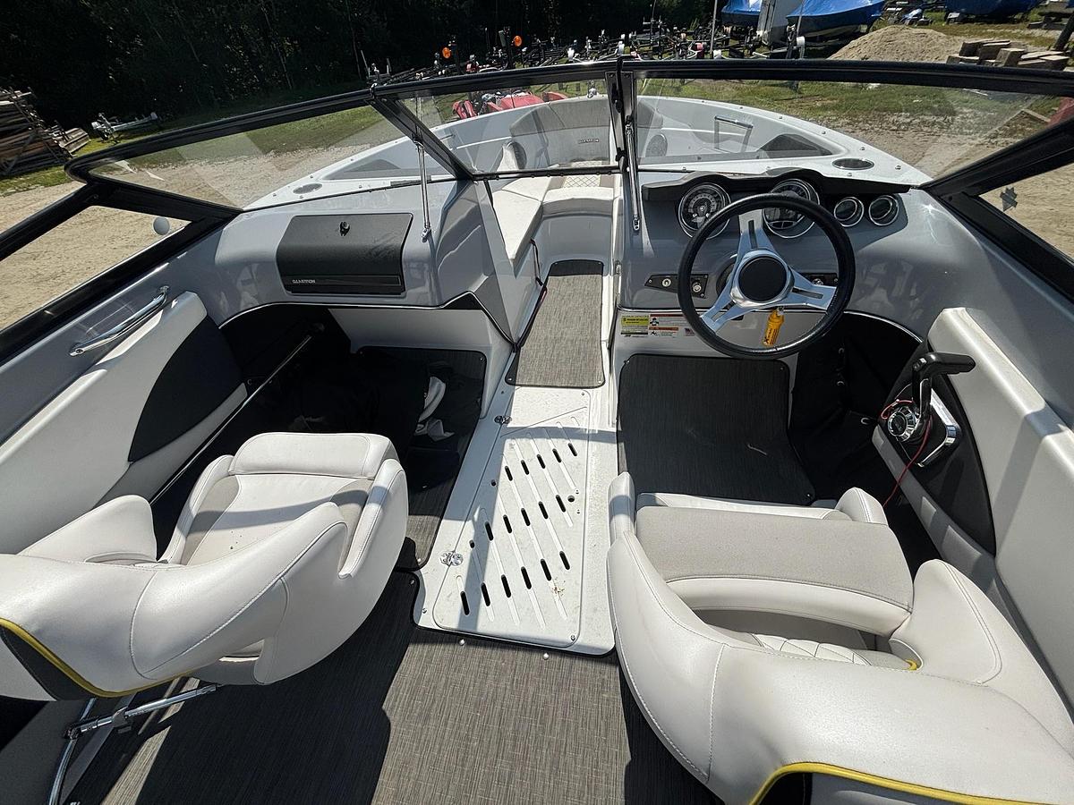 Used 2021 Glastron GTS 205