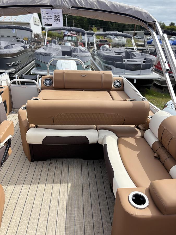 2026 Avalon 2385 Catalina Versatile Rear Lounge