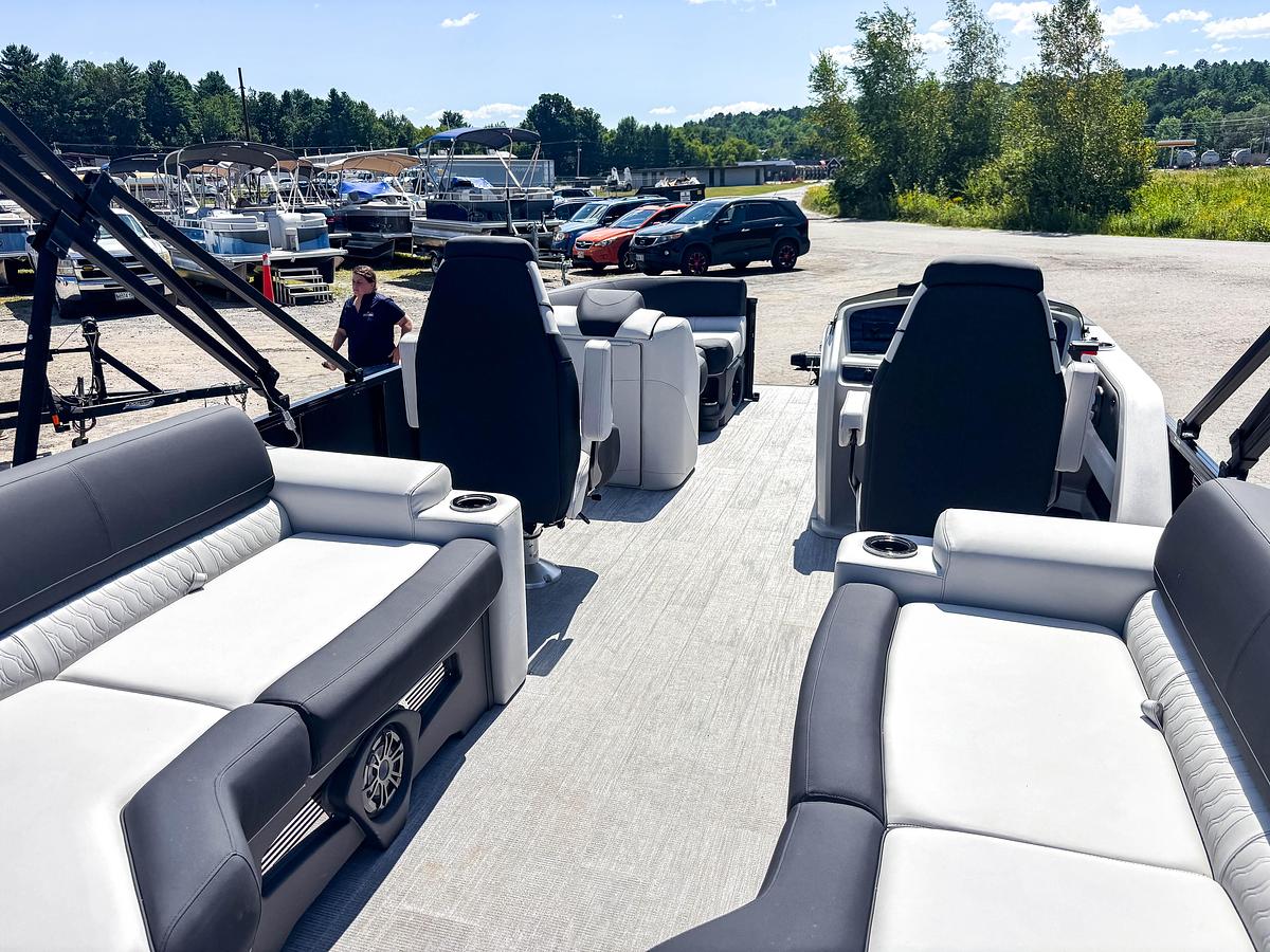 2026 Avalon 2385 LSZ QUAD LOUNGE SHIFT