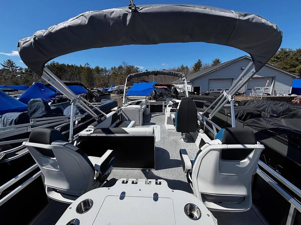 2026 Avalon 2185 VEN RF TRI