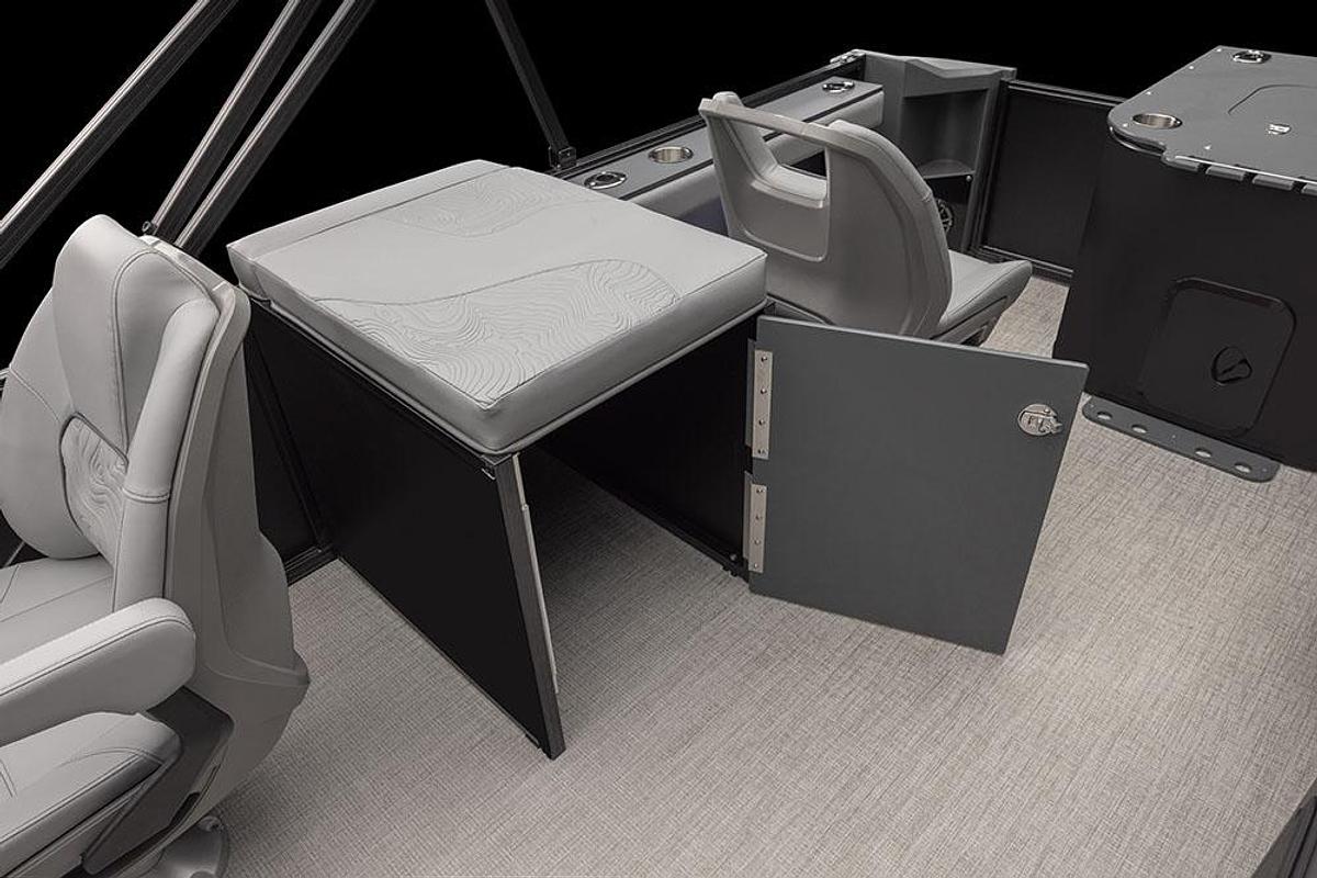 2025 Avalon Avalon GEOfish - 21' Rear Fish