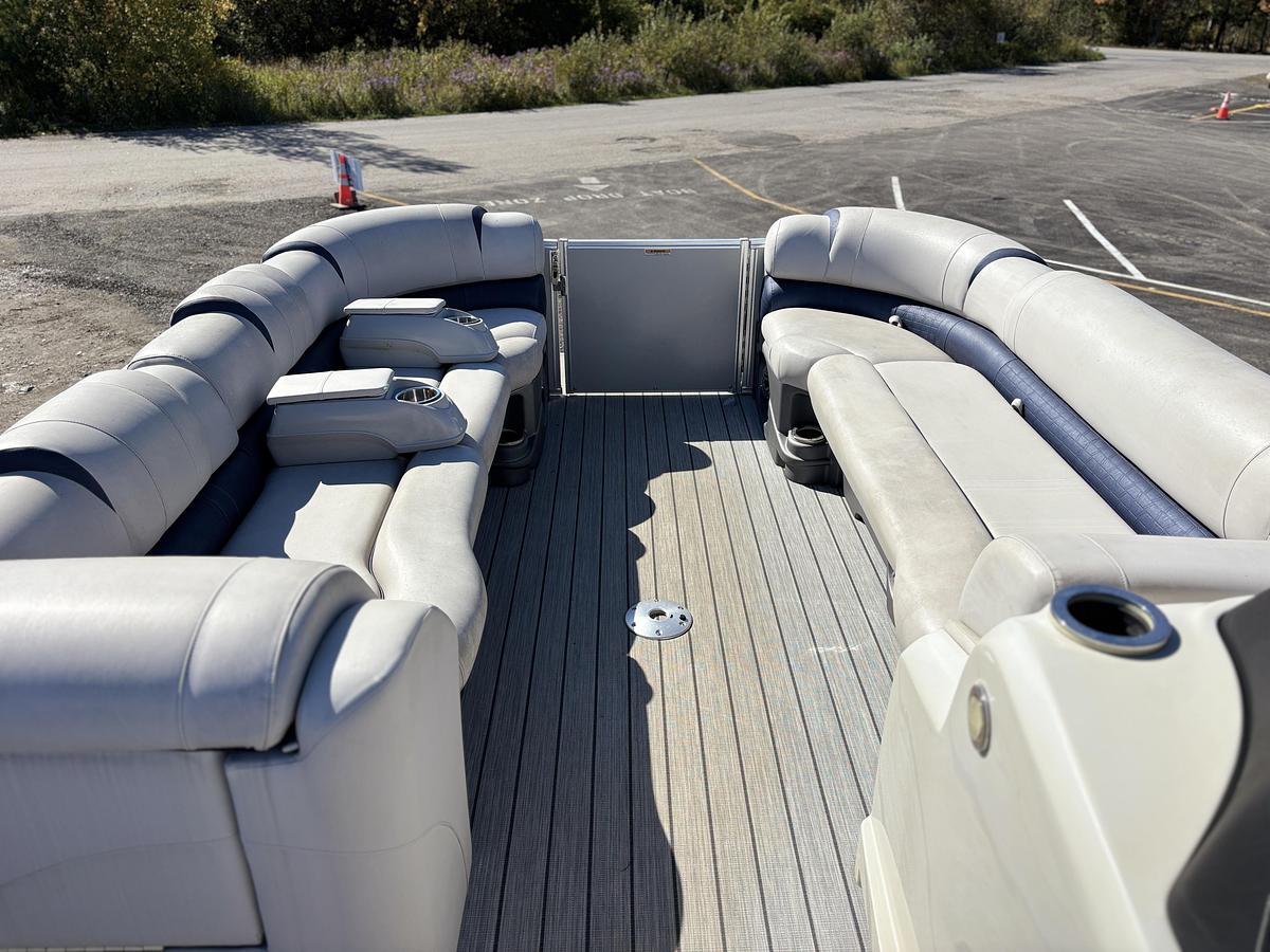 Used 2020 Avalon 2785 CATALINA RL PLATINUM