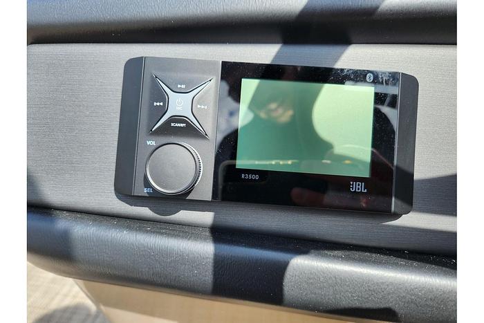 2024 BENTLEY PONTOONS 220 LEGACY NAV WIDE PORT GATE BP-24-07