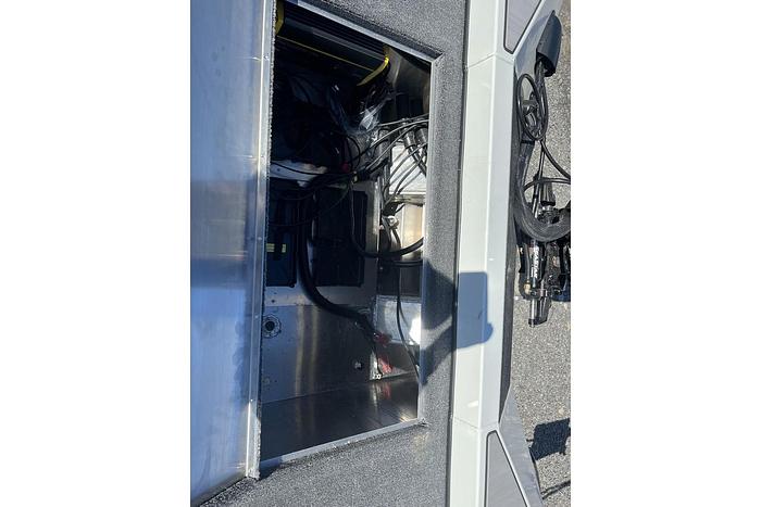 2024 CRESTLINER CMX21 CL-24-10