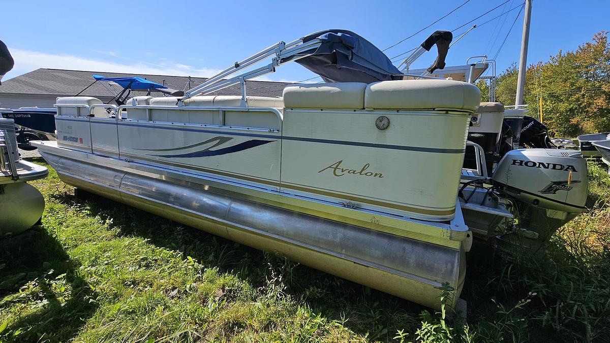 Used 2007 Avalon 22' Tropic