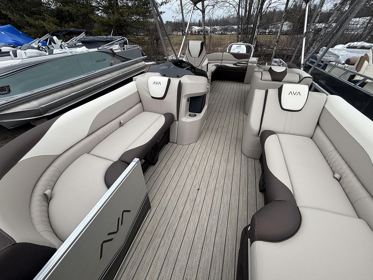 2026 Avalon 2385 LSZ ELITE