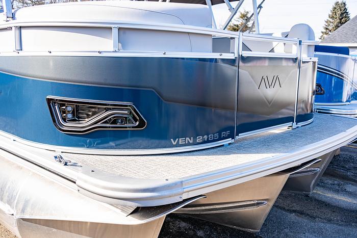Avalon Venture 85-21' Rear Fish