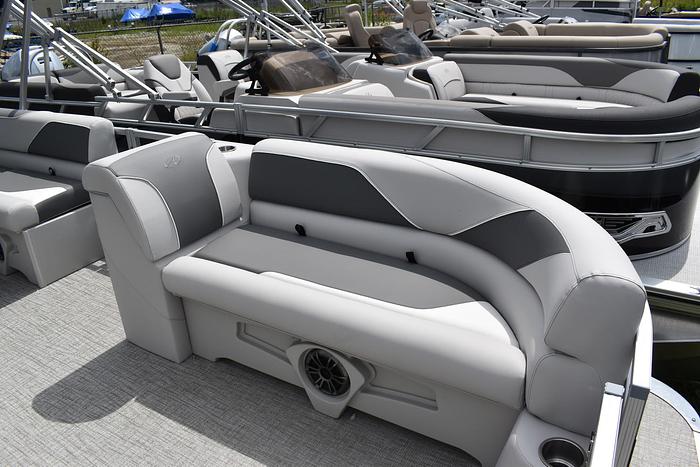 2025 AVALON VENTURE 2385 REAR FISH AV-25-14