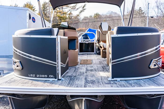 Avalon LSZ - 23' Quad Lounge