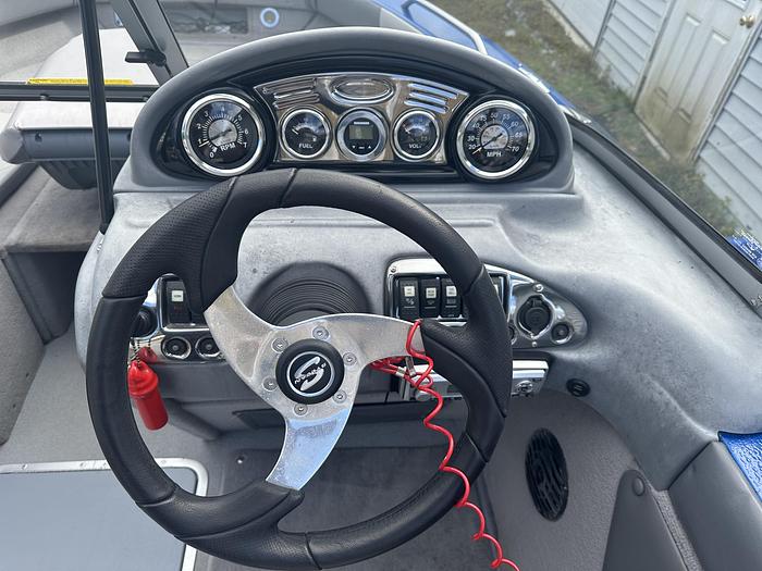 Used 2010 Sylvan Expedition 1700