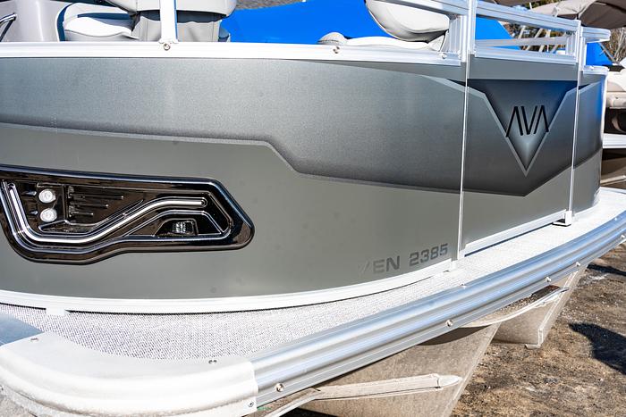 Avalon Venture 85 - 23' Center Console Fish