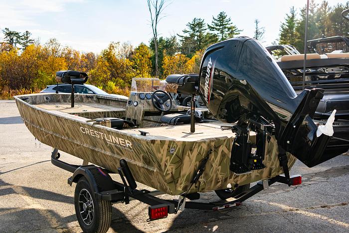 2025 Crestliner 1870 Retriever