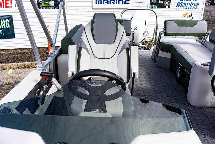 2025 Avalon 2385 Quad Lounger Shift