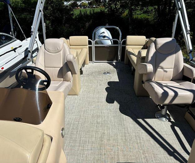 Used 2019 AVALON 2585 GS QL