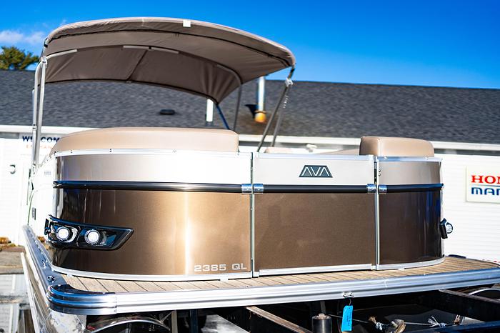 Used 2025 Avalon CATALINA 2385 QUAD LOUNGE