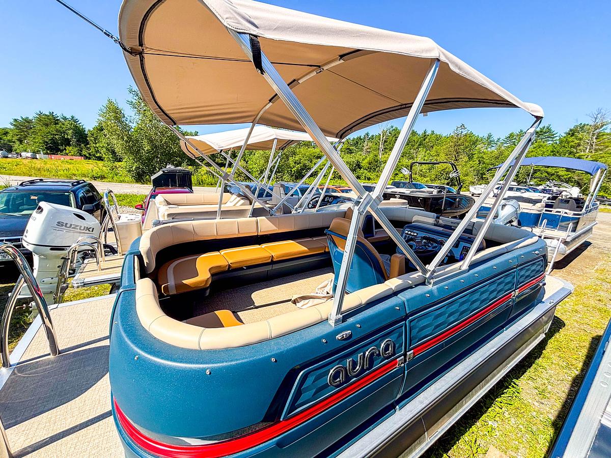 2025 Avalon 2185 Aura Quad Lounge