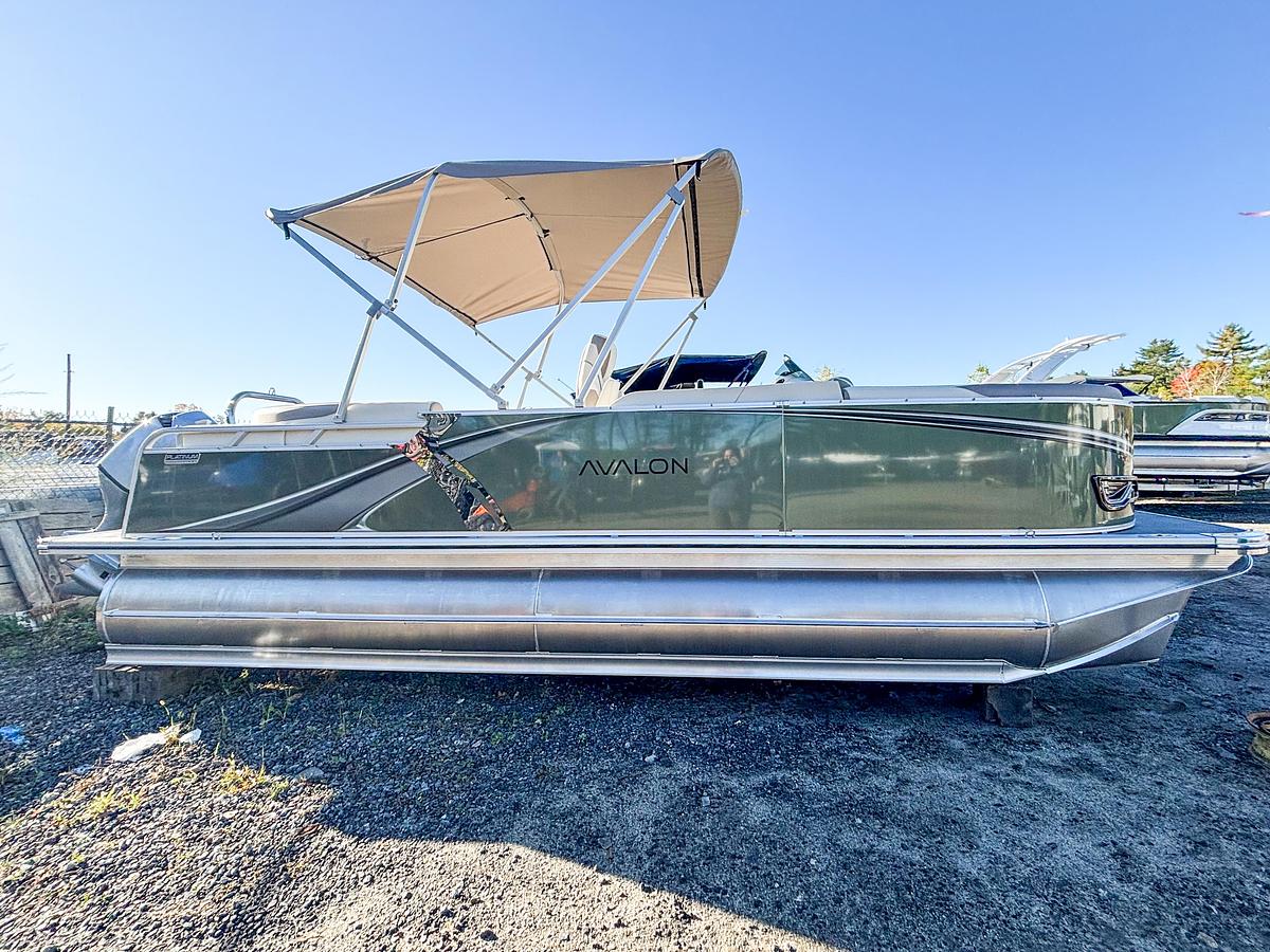 2026 Avalon 2185 LSZ EL TRITOON