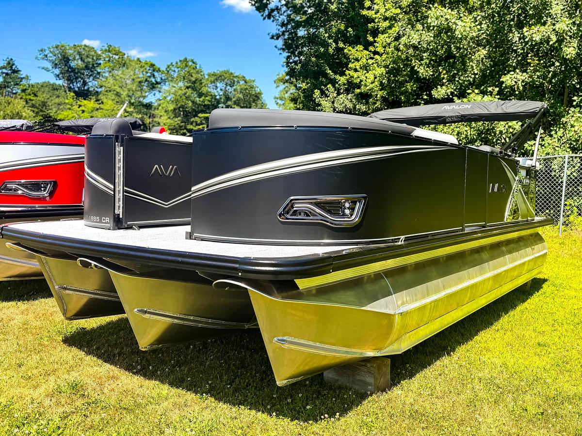 2026 Avalon 1985 LSZ CR TRITOON
