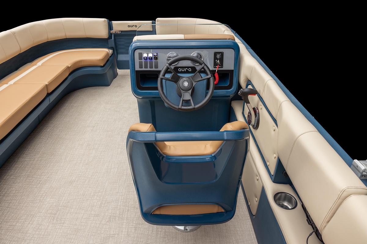 Used 2025 Avalon 2185 Aura Quad Lounge