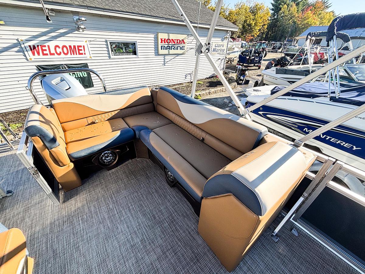 2026 Avalon 1980 VEN CR TRITOON