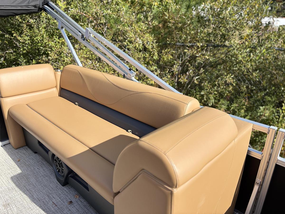 Used 2025 Avalon 1980 VLS QL
