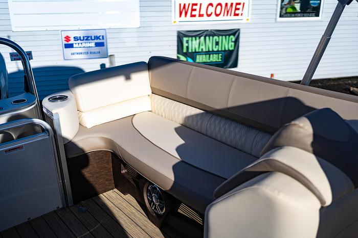 Used 2025 Avalon CATALINA 2385 QUAD LOUNGE