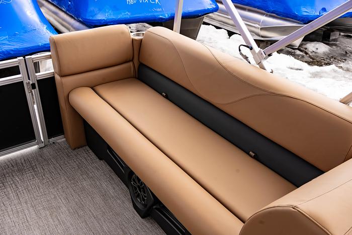2025 Avalon VLS -19' Quad Lounge