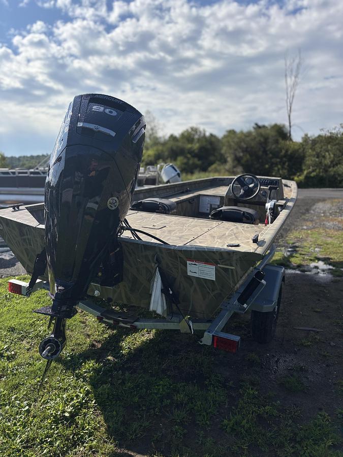 2026 Crestliner 1860 Retriever SC