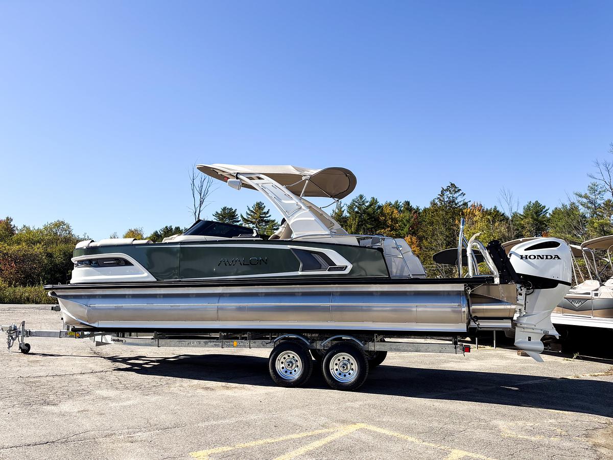 2026 Avalon 2585 Excalibur LTD ELITE WINDSHIELD HONDA BF250