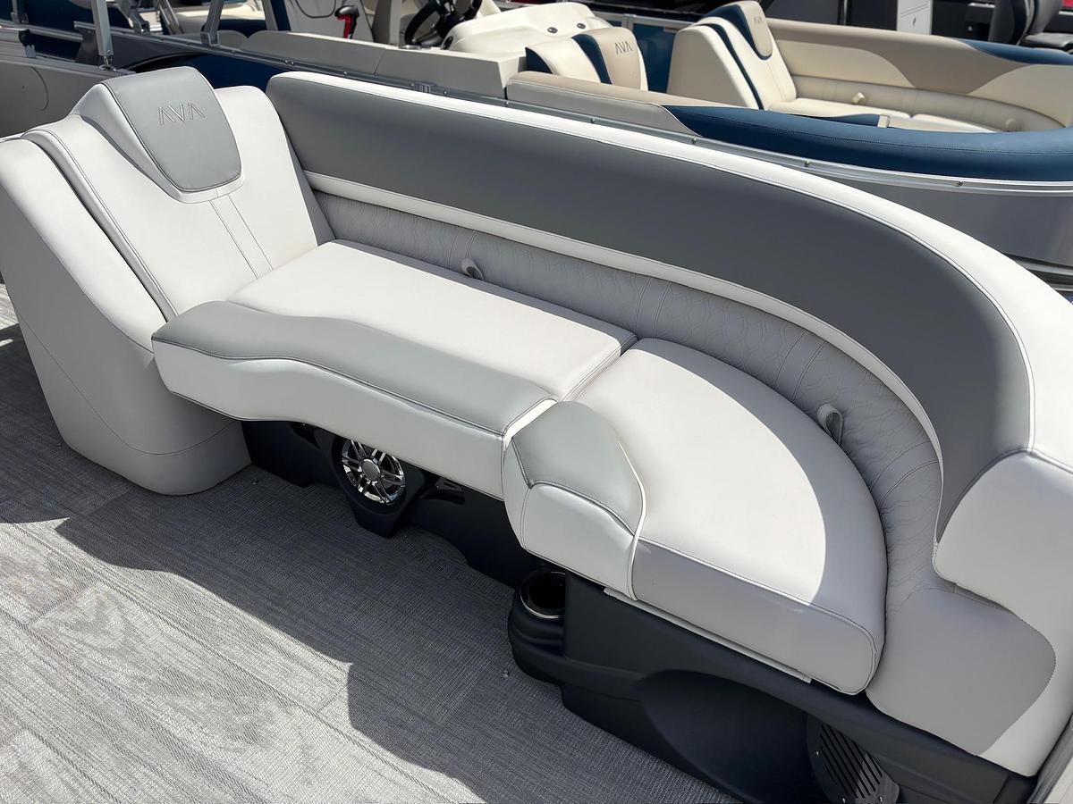 2026 Avalon 2385 CATALINA QL