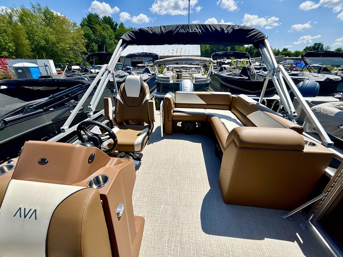 2026 Avalon 1980 VENTURE CR